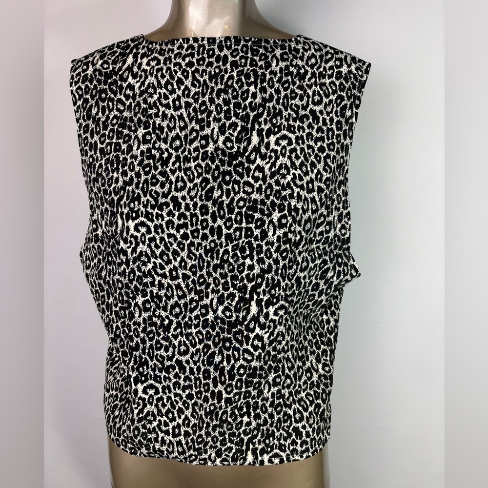 Vintage 90’s Hana Sung vest Blouse with gold Button detail - Picture 3 of 6